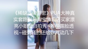 眼镜骚女两女一男3P淫乱大战，白皙奶子边口交边被后入，上位骑乘抽插一脸享受，双腿肩上扛轮换着猛操