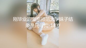 【韩国三级】两个女人在有风景的海滩