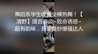 绿帽男友⚡双马尾可爱女友为保护男友不被欺负主动献出肉体，草一次腰间挂一个避孕套！无能的男友看着画面居然硬了！