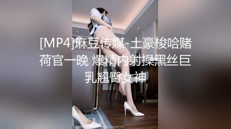 推特新晋级！萝莉风极品白虎双马尾嫩妹【小幼鱼】收费私拍，出道即巅峰，百合中出内射裸舞车震，母狗属性拉