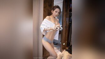 【迷奸睡奸系列】迷奸豪乳妹子❤️鸡巴塞嘴里❤️没想到操尿了，最后无套内射，爽翻了呀！