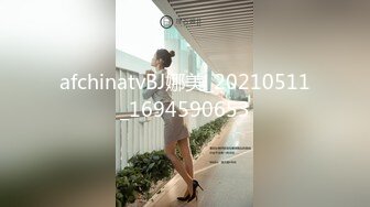 李雅被粉丝舔翻逼爽翻白眼淫叫不停