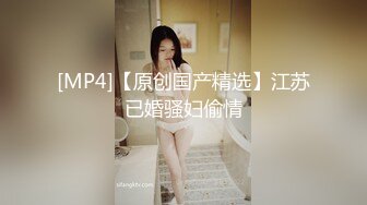 [MP4/ 260M] 饥渴女奴随性玩弄道具双插骚逼和菊花 暴力抽插后入爆菊