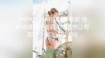 【EVO系列】最新高颜值美女OL尿急，尿声悦耳，尿的水柱冲击力很强