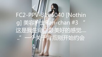 《极品CP??魔手外购》正版2K近景热闹商场女厕刁钻位置偸拍超多小姐姐方便，能看脸又能看私处，浓浓分泌物挂逼上不掉