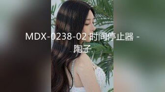 Celine女教师用一对大奶奖励男孩的清晨