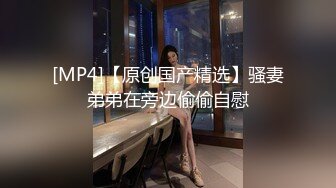 小伙扶着极品女友黑丝大长腿快速抽送❤️各种姿势啪啪打桩机一样超猛